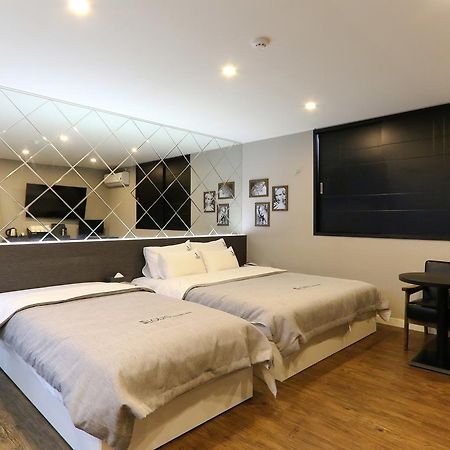 Louis Hotel Puszan Kültér fotó