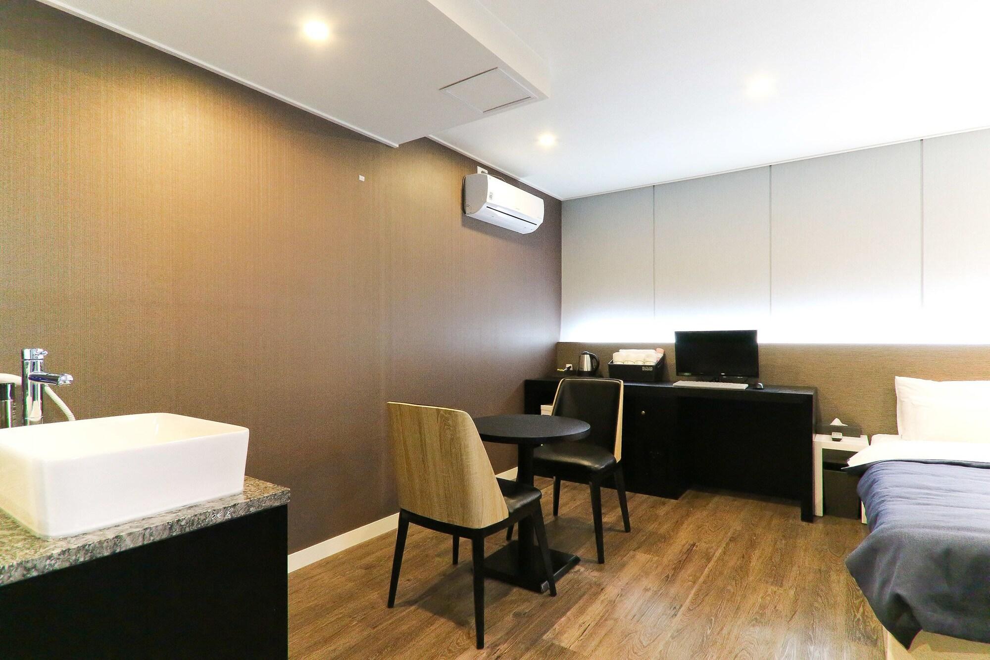 Louis Hotel Puszan Kültér fotó