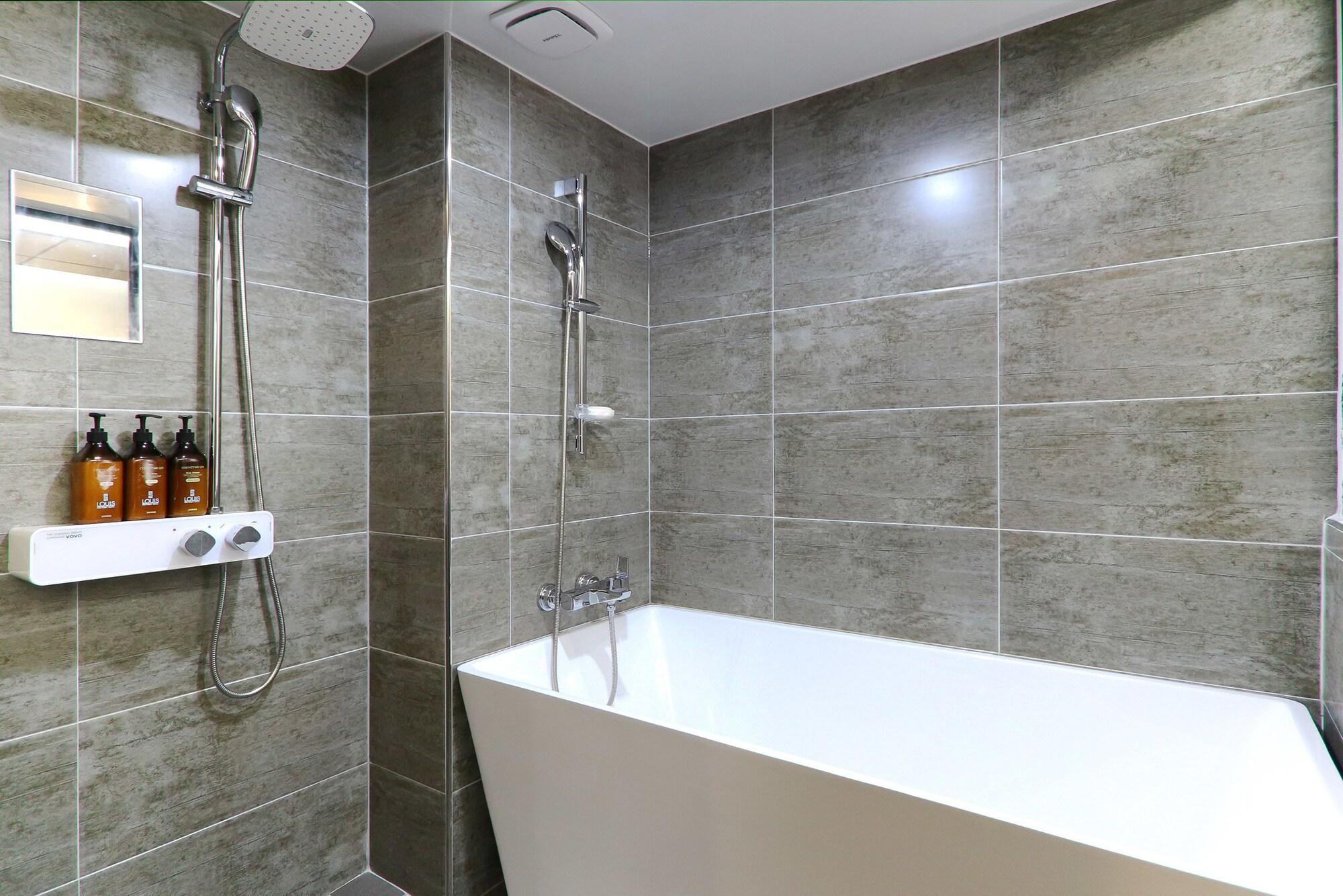 Louis Hotel Puszan Kültér fotó