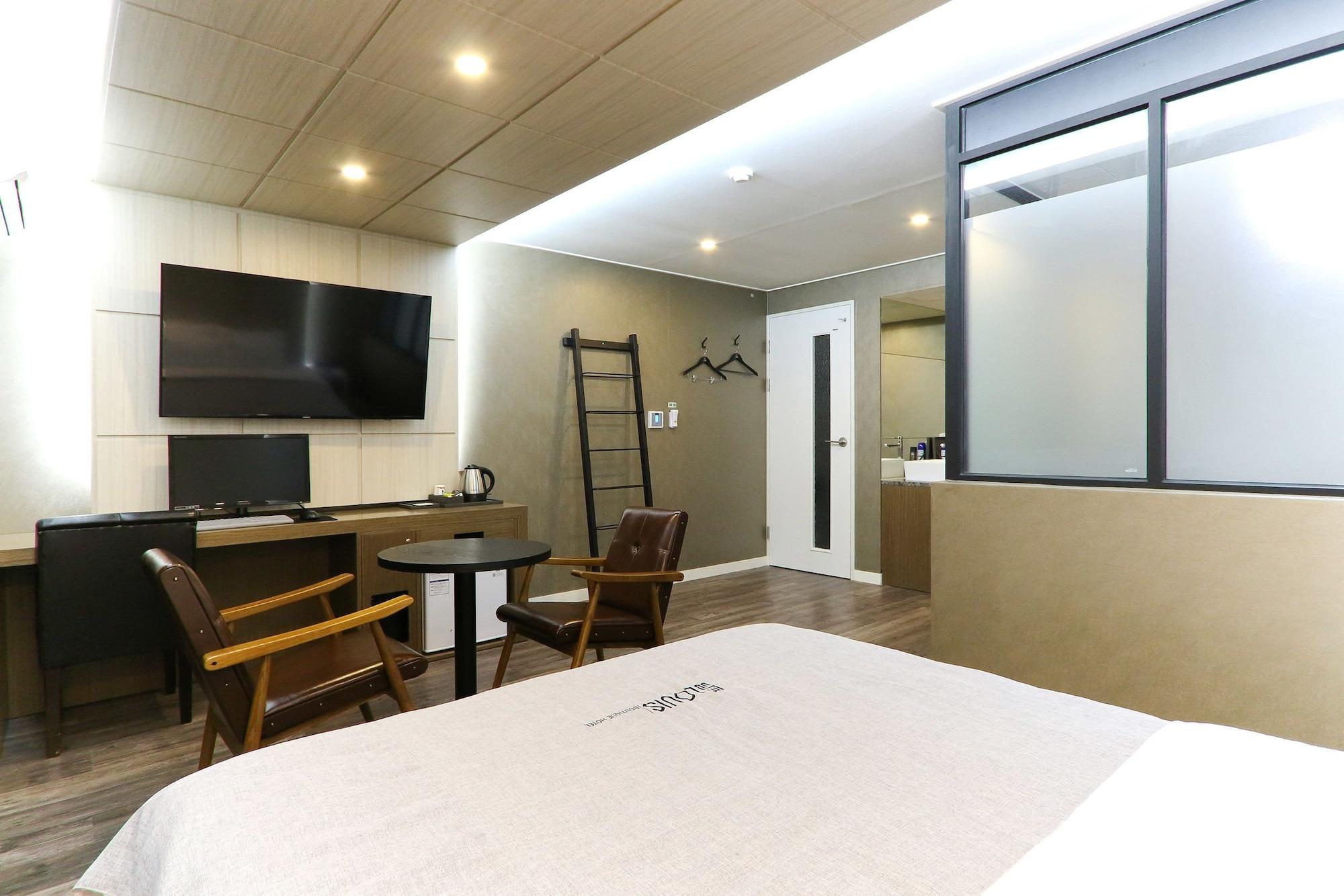 Louis Hotel Puszan Kültér fotó